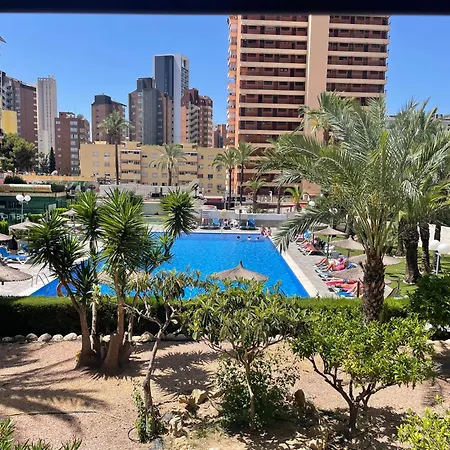 Bermudas-turis * Benidorm